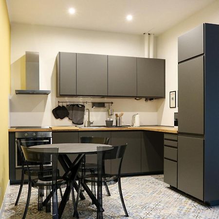 Rrrapido Apartment In Corso San Gottardo - 4 People Milan Bagian luar foto