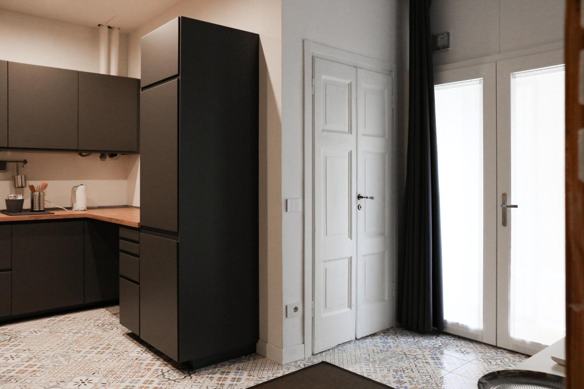 Rrrapido Apartment In Corso San Gottardo - 4 People Milan Bagian luar foto