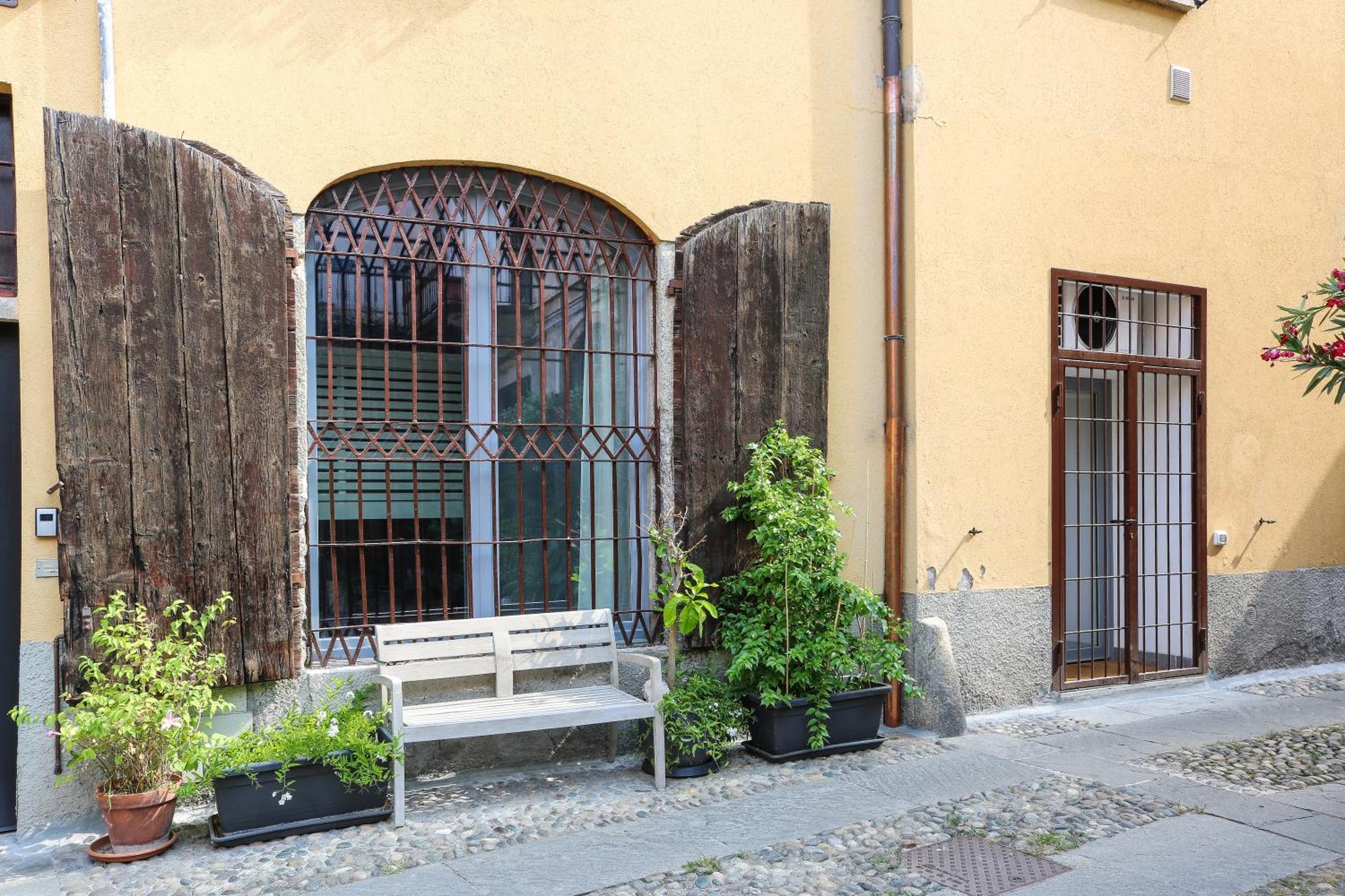 Rrrapido Apartment In Corso San Gottardo - 4 People Milan Bagian luar foto
