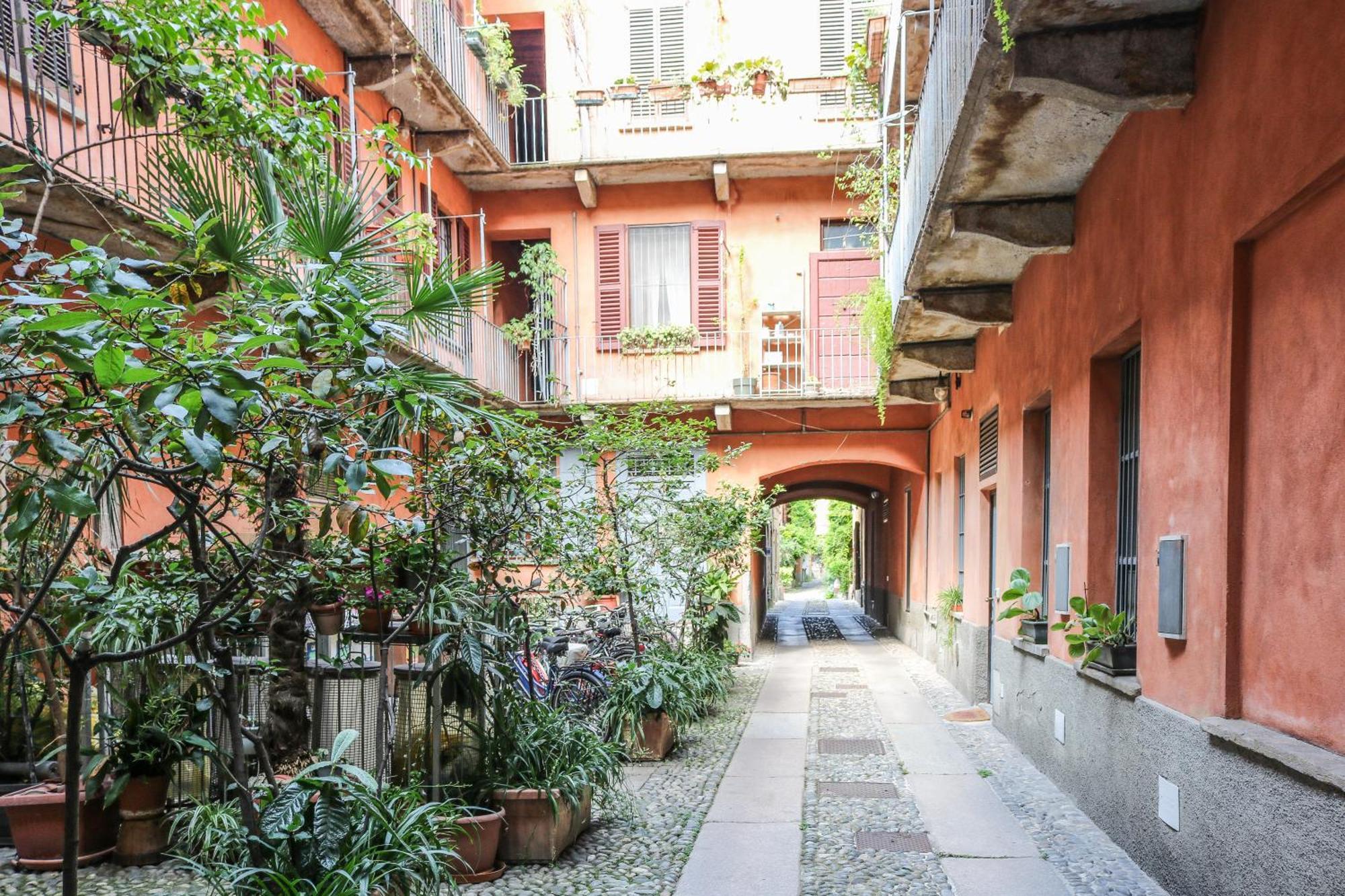 Rrrapido Apartment In Corso San Gottardo - 4 People Milan Bagian luar foto